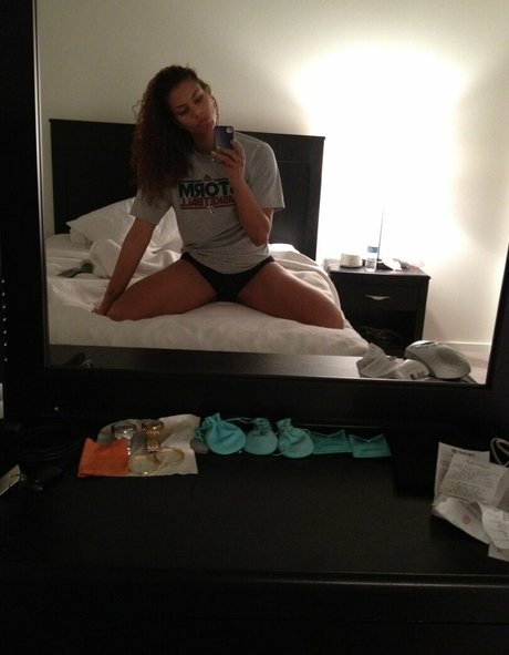 Alysha Clark exclusive actress images