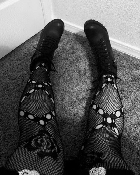 MissMessy model hot photo