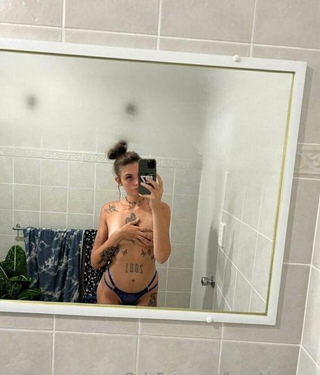 kayakissesxo pornstar naked photos