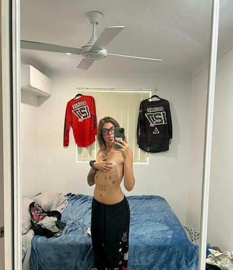 kayakissesxo star pornographic gallery