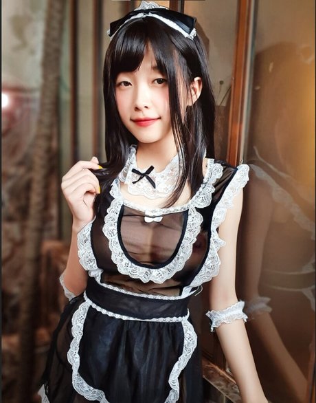 Kimmyyoy model best picture