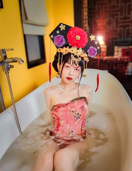 Kimmyyoy model high quality pics