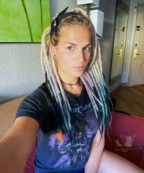 tiktok stars onlyfans art nude img