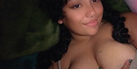 queencurls perfect model photo