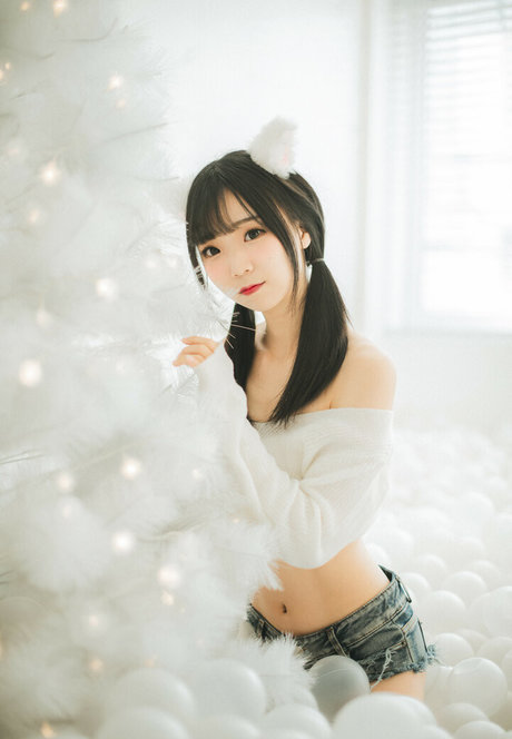 hattiecos free actress images