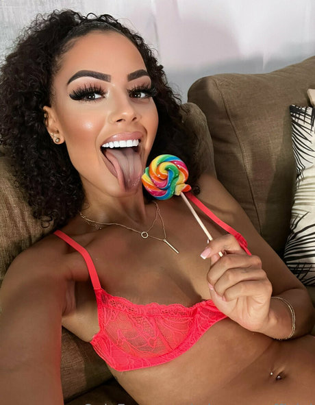 boobs selfie onlyfans hd archive