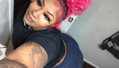 Therealbeauty rogers high quality model photo