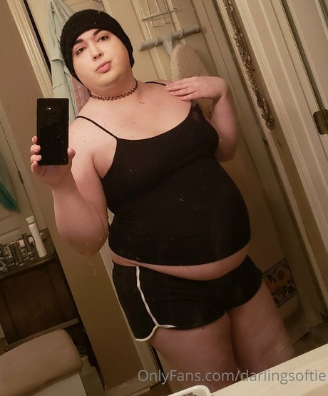 darlingsoftie naked model pictures