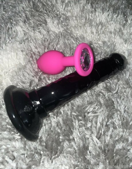 leksamink nice actress pics