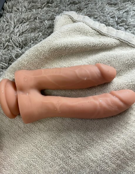 leksamink model adult picture