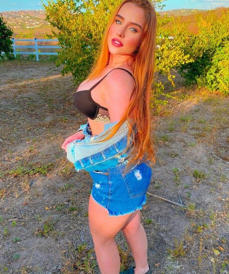 Pula Bath model art gallery