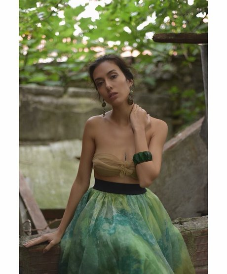 skinny white girl onlyfans art nude img