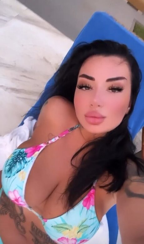 Kristina Karieva pornstar top picture