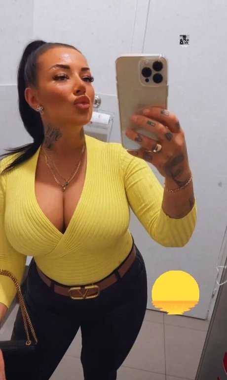 black female onlyfans nice picture