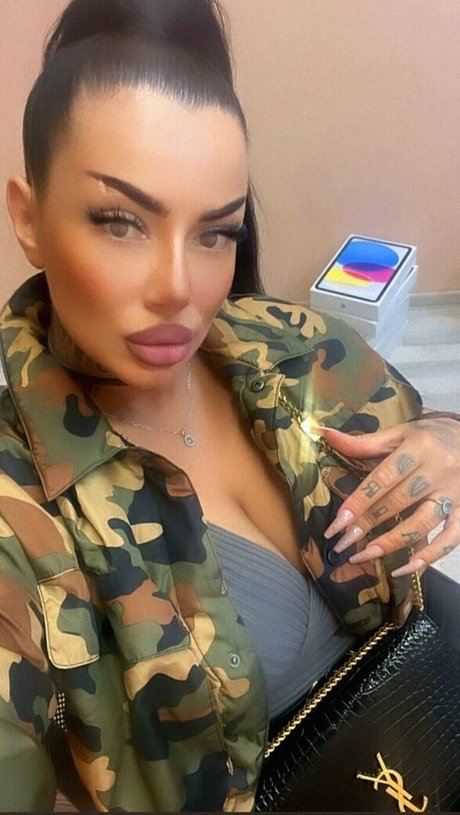 Kristina Karieva model naked photos