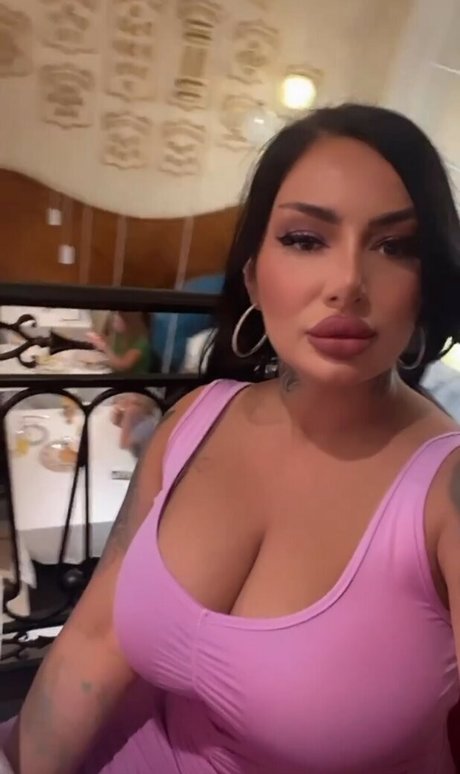 fake tits onlyfans sexy naked photos