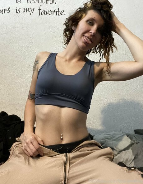 blondiedoes free pornstar photo