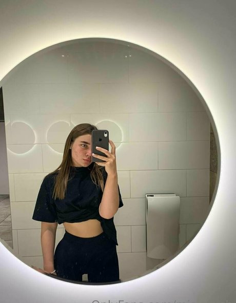 raketaraketa1998 xxx model images