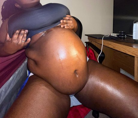 izzyeats pornstar free pics