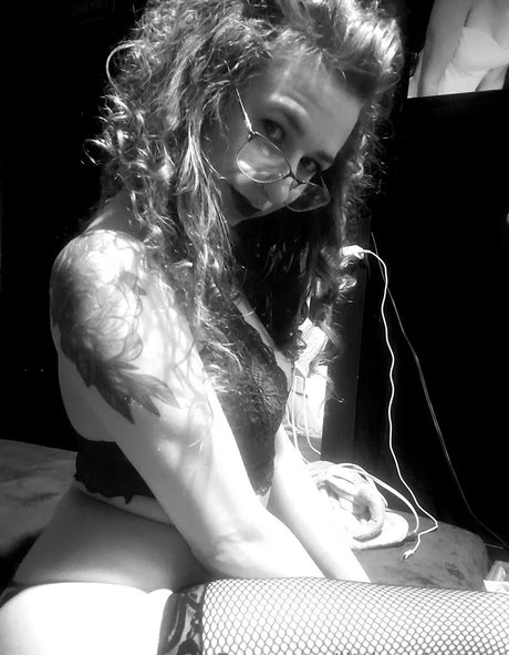 little miss zee free star pictures