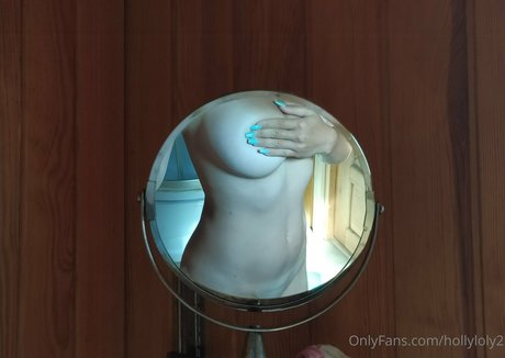 hollyloly2 nude star img