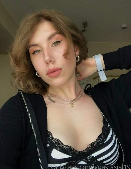 brunette doggystyle onlyfans hot nude pic