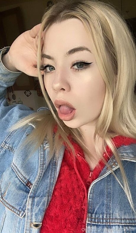 hot blonda pornstar perfect pics