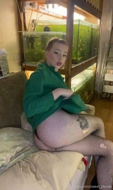 hot blonda erotic star picture