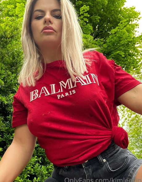 housewifekim exclusive pornstar pics