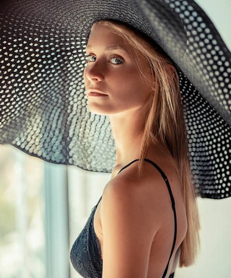 elabarkay star nice pic