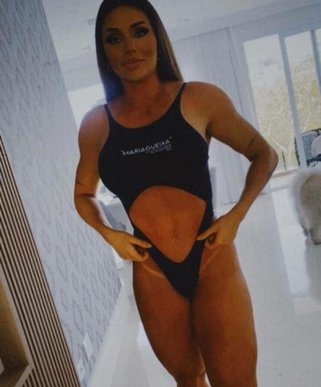 Juliana Salimeni star naked photos