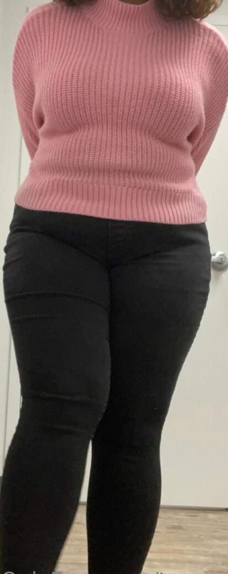 taerapfree hot actress photo