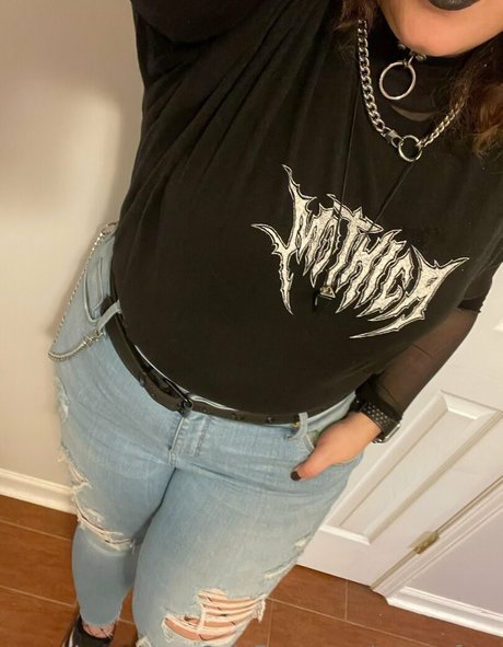 taerapfree model naked pictures