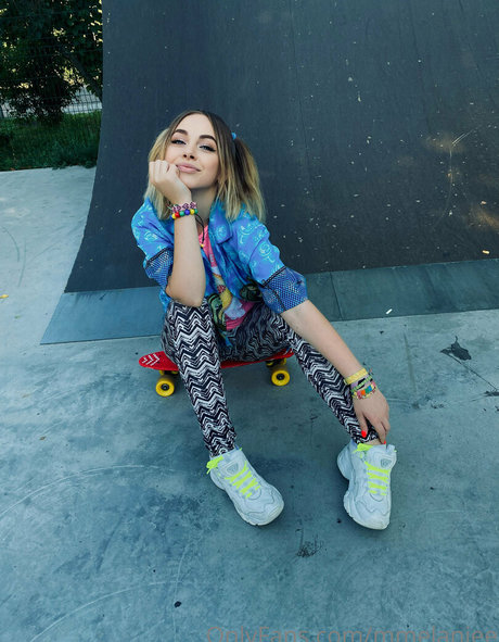 dianakussfree model art pictures