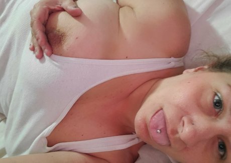 lovelyloreann pretty pornstar images