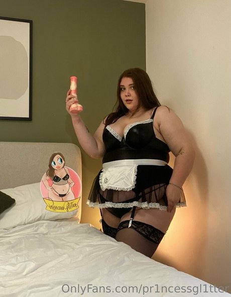 pr1ncessgl1tterfree erotic pornstar pictures