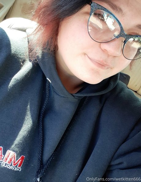 wetkitten666 high quality model photo