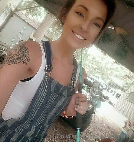 hailsofficially top star pic