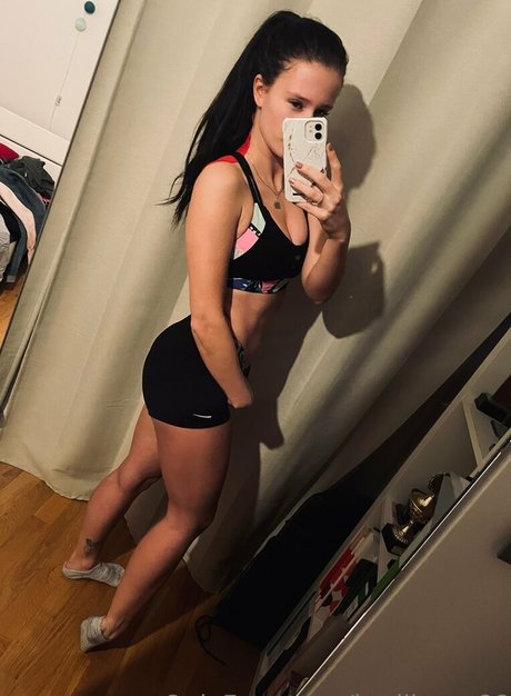 badlizzyy66 porn actress img