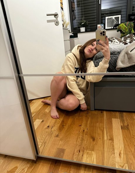 badlizzyy66 star pic