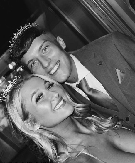 Laura Brophy free model picture