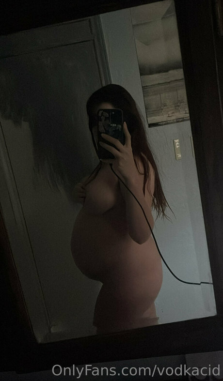 xvodkacid naked pornstar img