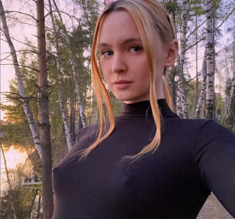 Jane Wild xxx model picture