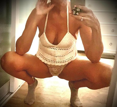 mamasuzie pretty model gallery