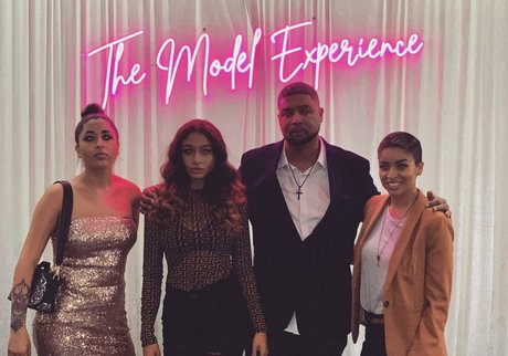 AlessiaSays star erotic pics