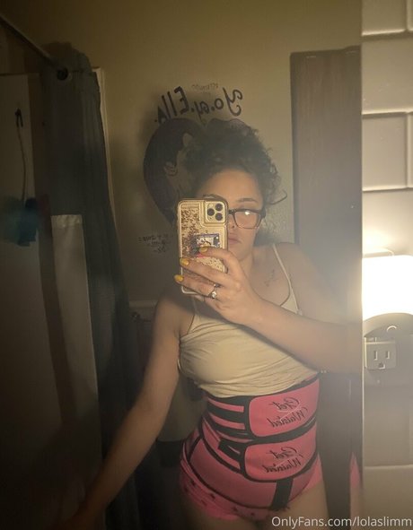 lolaslimm high quality actress image