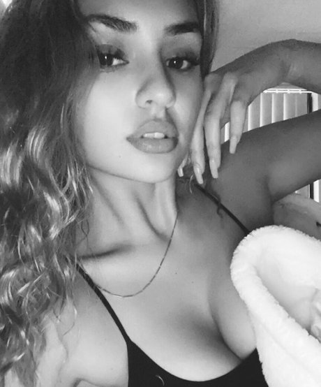 Lydia Simonis top pornstar img