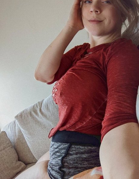 model onlyfans erotic pic