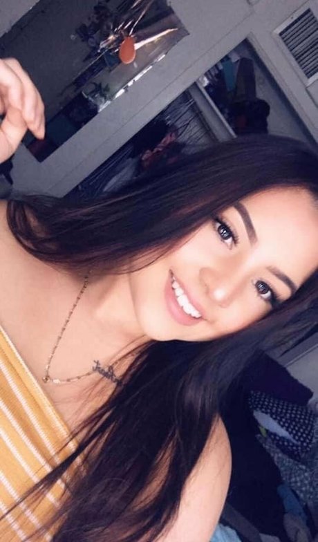 Fernanda Robles free star gallery