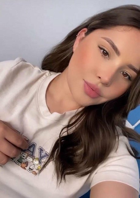 Fernanda Robles nude actress image